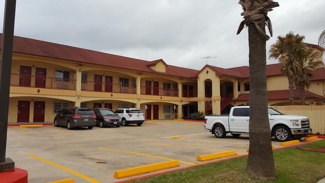 Palace Inn Addicks Exterior photo